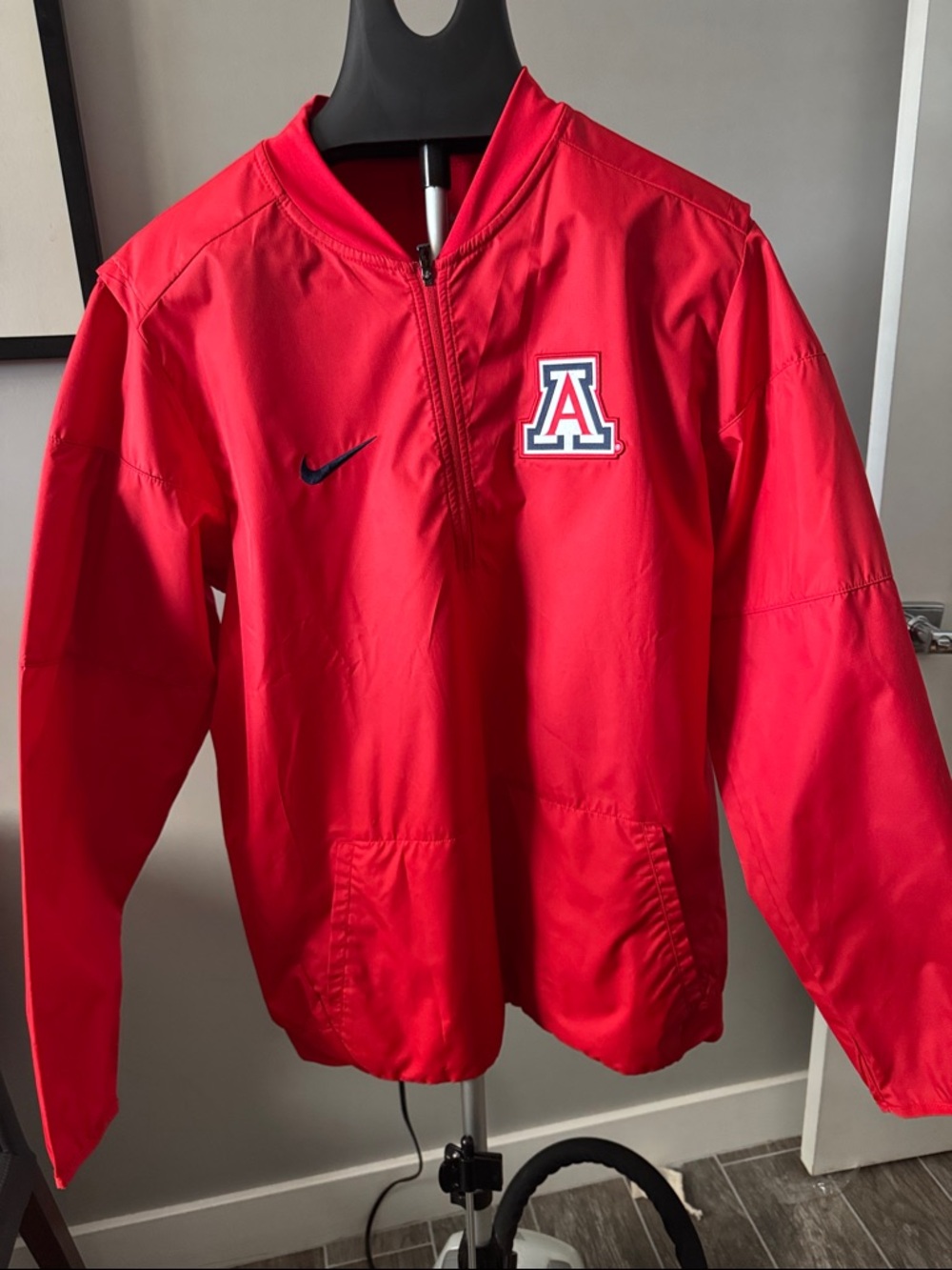 New!! 2018? Nike Red Arizona Pullover Windbreaker U of A dri fit